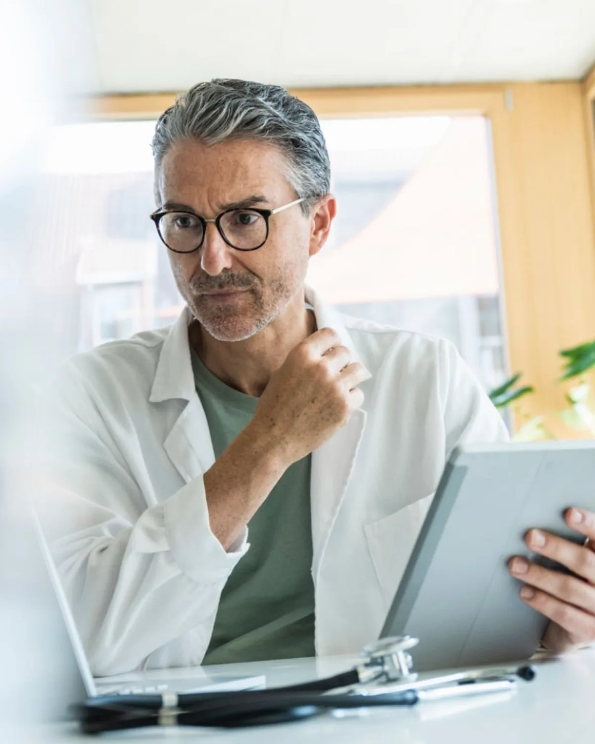 Provider reviewing a private erectile dysfunction care request