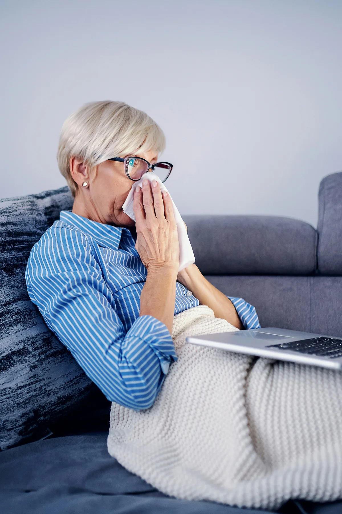Patient using Hamilton Telehealth for a non-emergency urgent care concern
