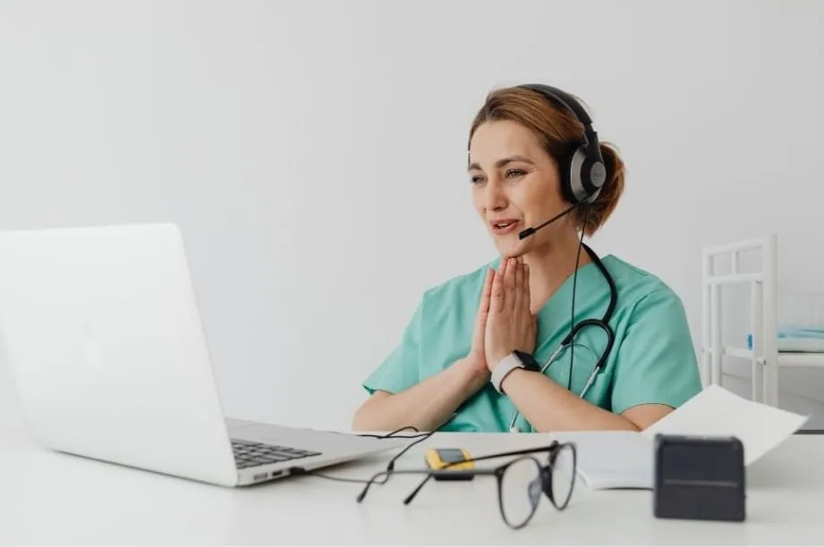 Photo_of_telehealth_professional_for_the_article_Your_Ultimate_Guide_to_Weight_Loss_and_Weight_Management