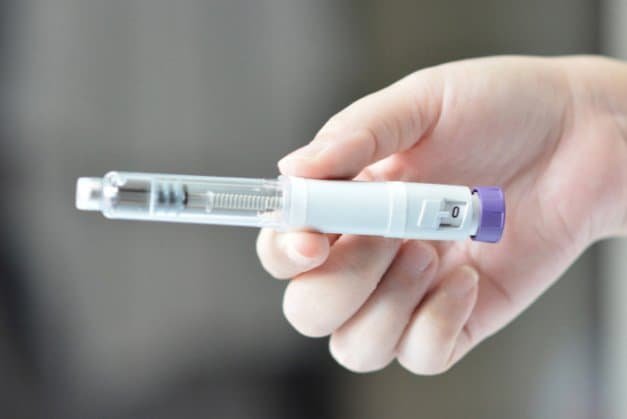 Image of GLP-1 injection for the blog post on GLP-1 bone preservation and compositional Integrity